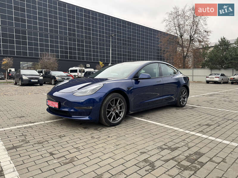 Седан Tesla Model 3 2021 в Луцке фото 5 Седан Tesla Model 3 2021 в Луцке