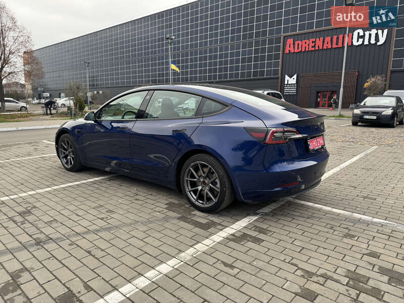 Седан Tesla Model 3 2021 в Луцке фото 9 Седан Tesla Model 3 2021 в Луцке