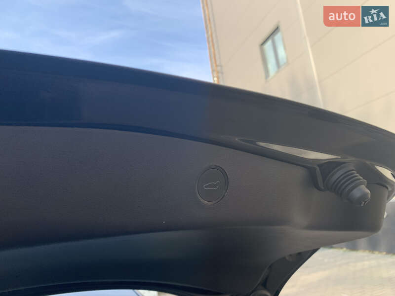 Седан Tesla Model 3 2022 в Киеве фото 20 Седан Tesla Model 3 2022 в Киеве