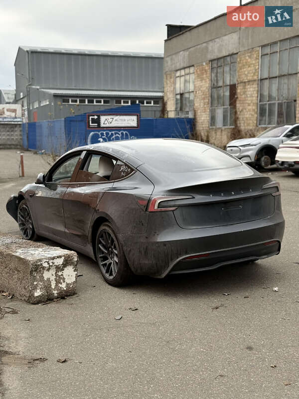 Седан Tesla Model 3 2025 в Киеве фото 8 Седан Tesla Model 3 2025 в Киеве