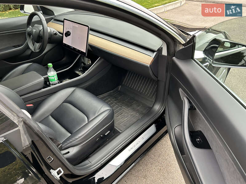 Седан Tesla Model 3 2020 в Києві фото 14 Седан Tesla Model 3 2020 в Києві