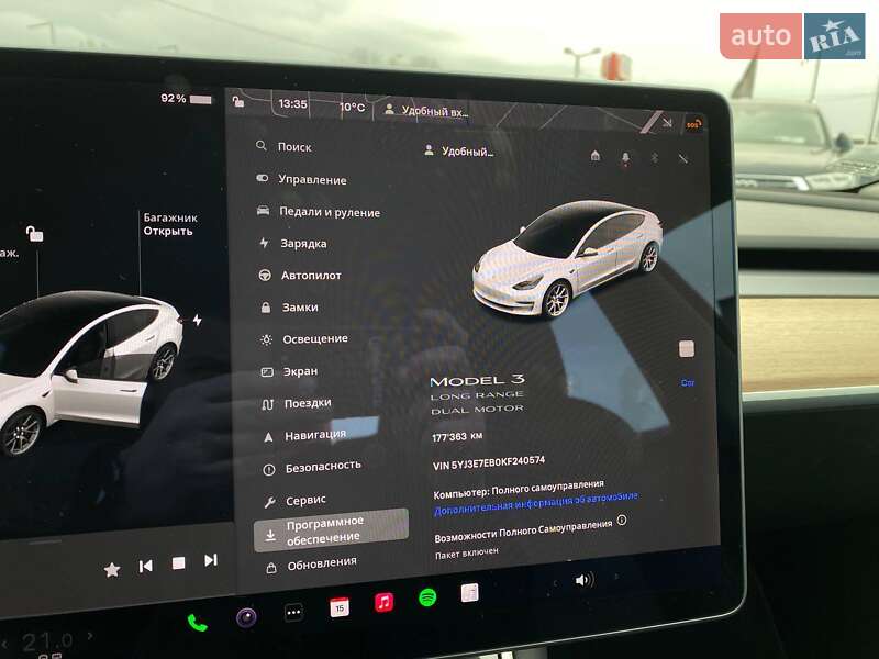Седан Tesla Model 3 2019 в Львове