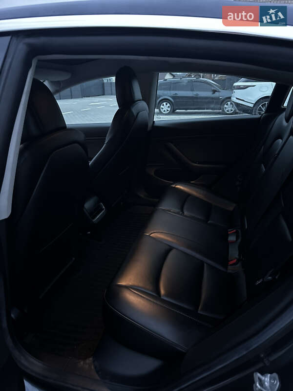 Седан Tesla Model 3 2019 в Дубно фото 14 Седан Tesla Model 3 2019 в Дубно