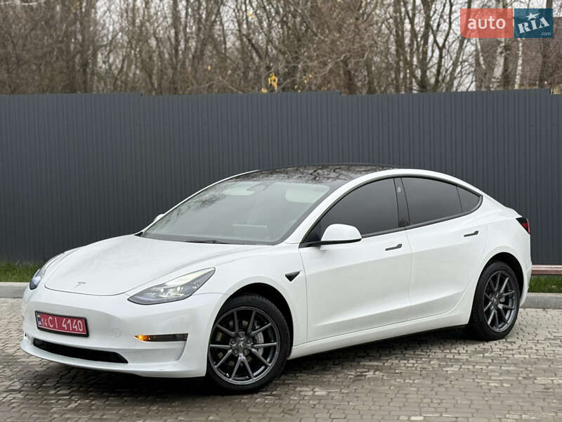 Седан Tesla Model 3 2023 в Львове фото 11 Седан Tesla Model 3 2023 в Львове