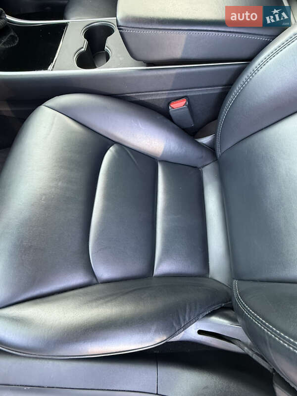 Седан Tesla Model 3 2019 в Белой Церкви фото 30 Седан Tesla Model 3 2019 в Белой Церкви