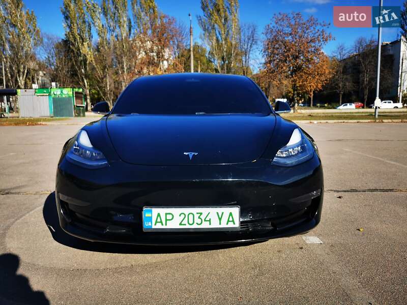 Седан Tesla Model 3 2019 в Запоріжжі