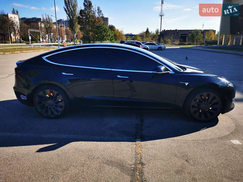 Седан Tesla Model 3 2019 в Запоріжжі