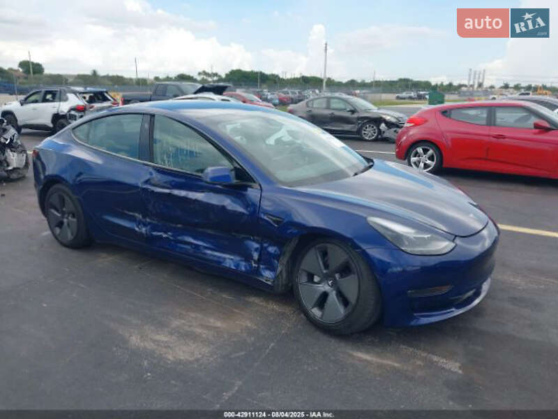 Tesla Model 3 2022