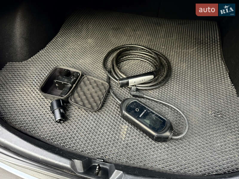 Седан Tesla Model 3 2018 в Житомирі фото 18 Седан Tesla Model 3 2018 в Житомирі