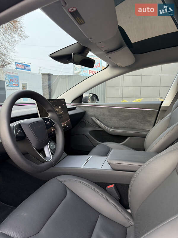 Седан Tesla Model 3 2024 в Киеве фото 28 Седан Tesla Model 3 2024 в Киеве