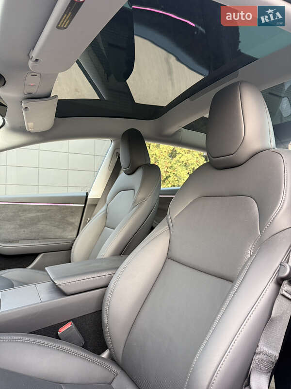 Седан Tesla Model 3 2024 в Киеве фото 29 Седан Tesla Model 3 2024 в Киеве
