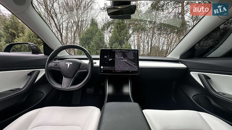 Седан Tesla Model 3 2018 в Черкасах фото 35 Седан Tesla Model 3 2018 в Черкасах