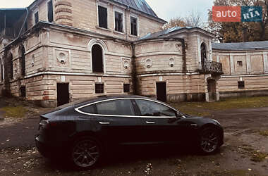 Седан Tesla Model 3 2019 в Николаеве