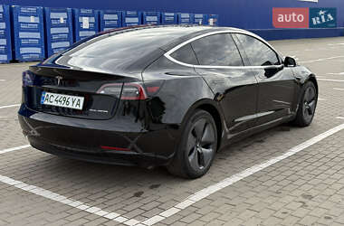 Седан Tesla Model 3 2019 в Нововолынске
