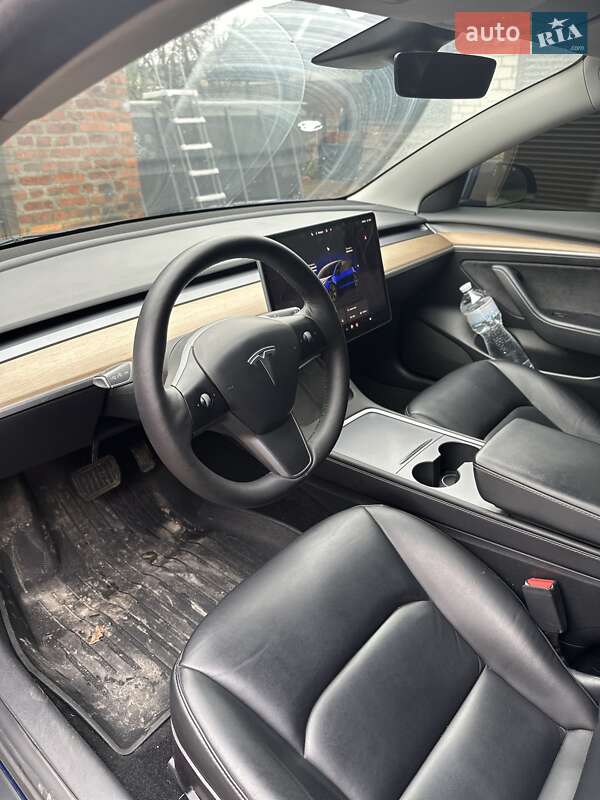 Седан Tesla Model 3 2022 в Харкові