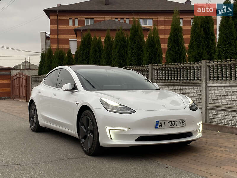 Tesla Model 3 2019