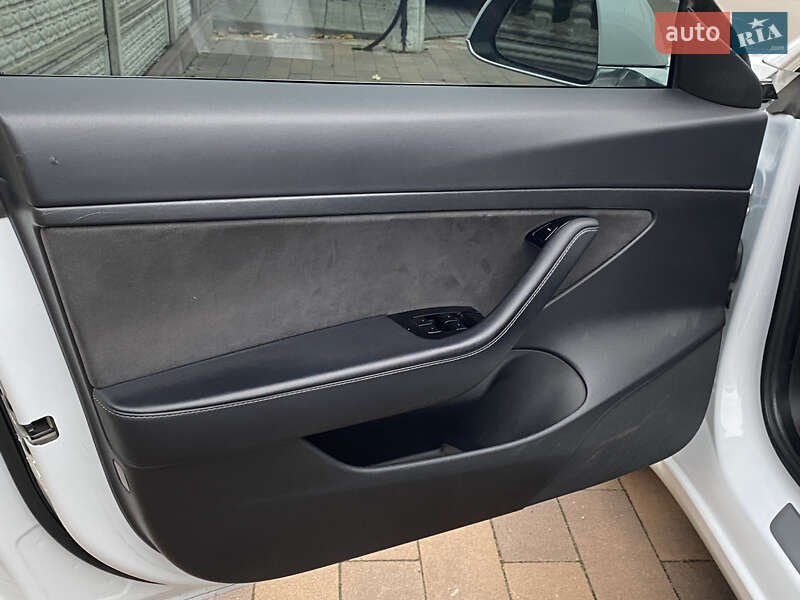 Седан Tesla Model 3 2019 в Білій Церкві фото 20 Седан Tesla Model 3 2019 в Білій Церкві