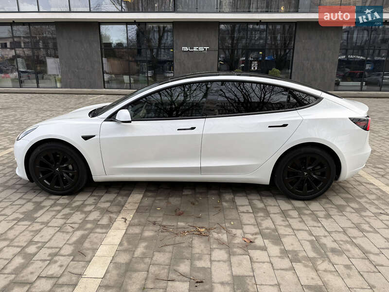 Седан Tesla Model 3 2021 в Ужгороде фото 42 Седан Tesla Model 3 2021 в Ужгороде