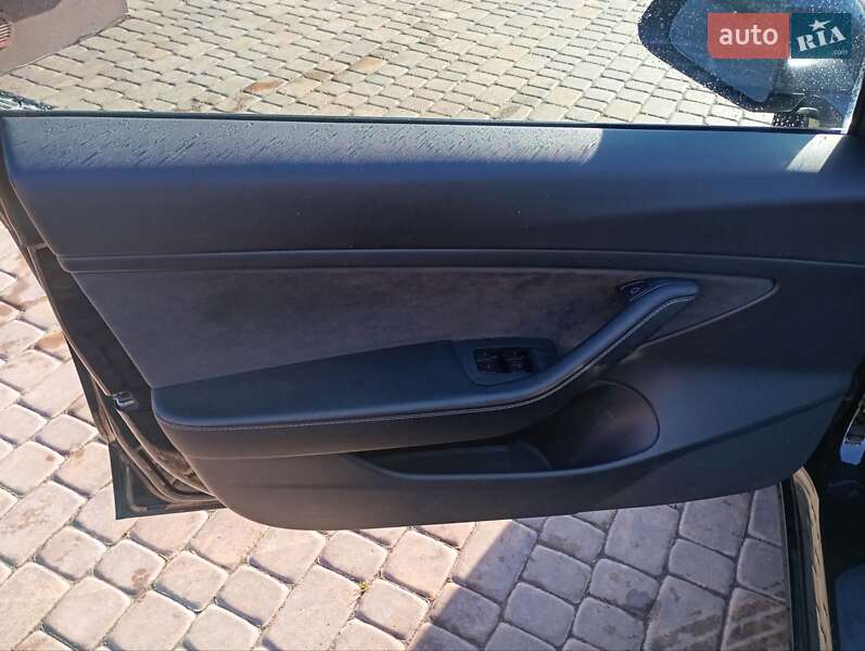 Седан Tesla Model 3 2020 в Луцке фото 8 Седан Tesla Model 3 2020 в Луцке