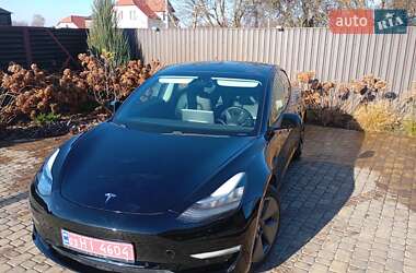 Седан Tesla Model 3 2020 в Луцке