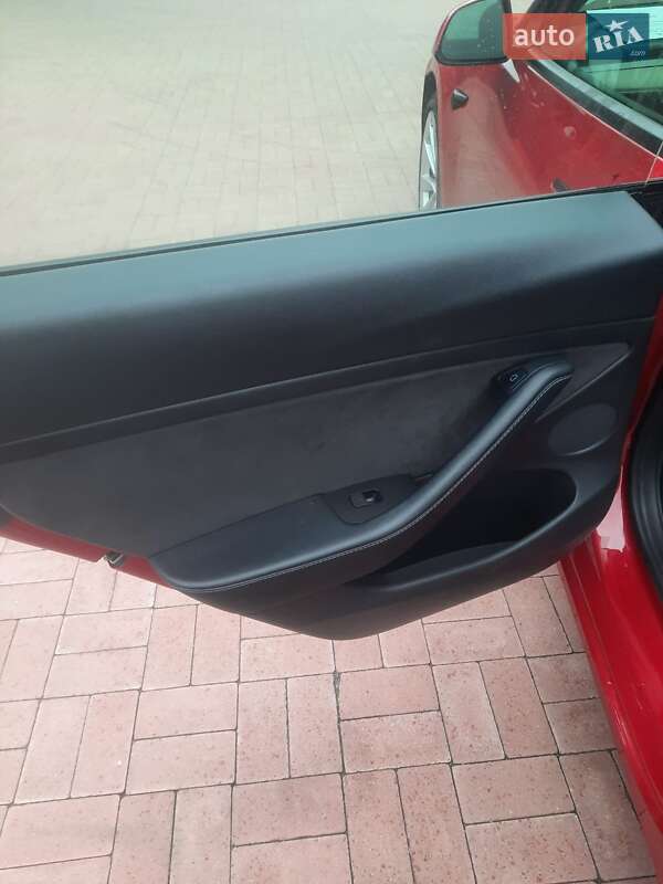 Седан Tesla Model 3 2022 в Рівному фото 14 Седан Tesla Model 3 2022 в Рівному