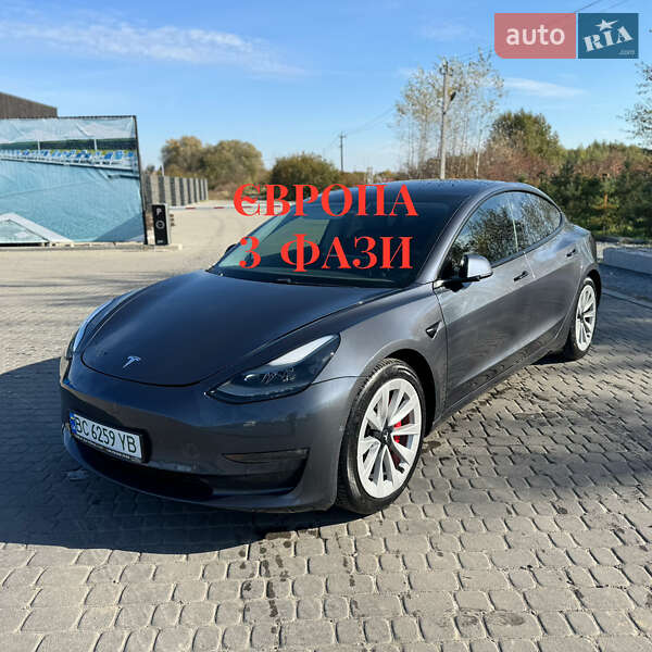 Tesla Model 3 2021