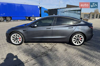 Седан Tesla Model 3 2021 в Львові