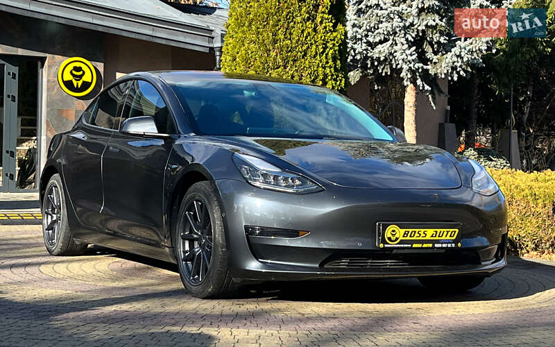 Tesla Model 3 2018