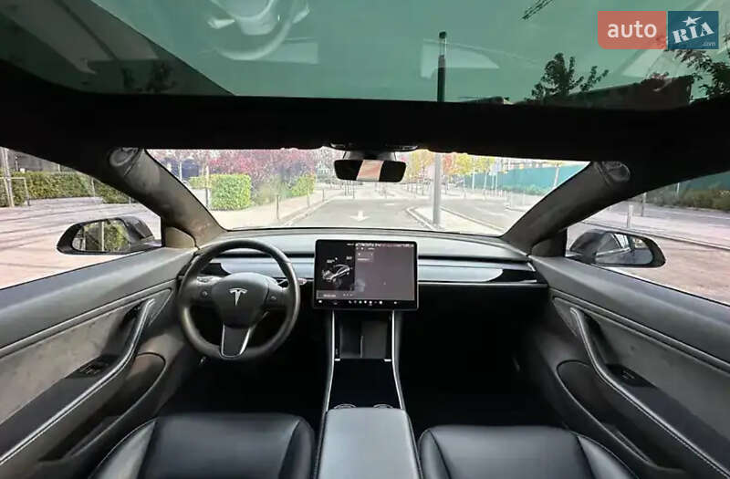 Седан Tesla Model 3 2019 в Тернополе фото 16 Седан Tesla Model 3 2019 в Тернополе