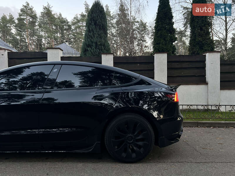 Седан Tesla Model 3 2018 в Ірпені