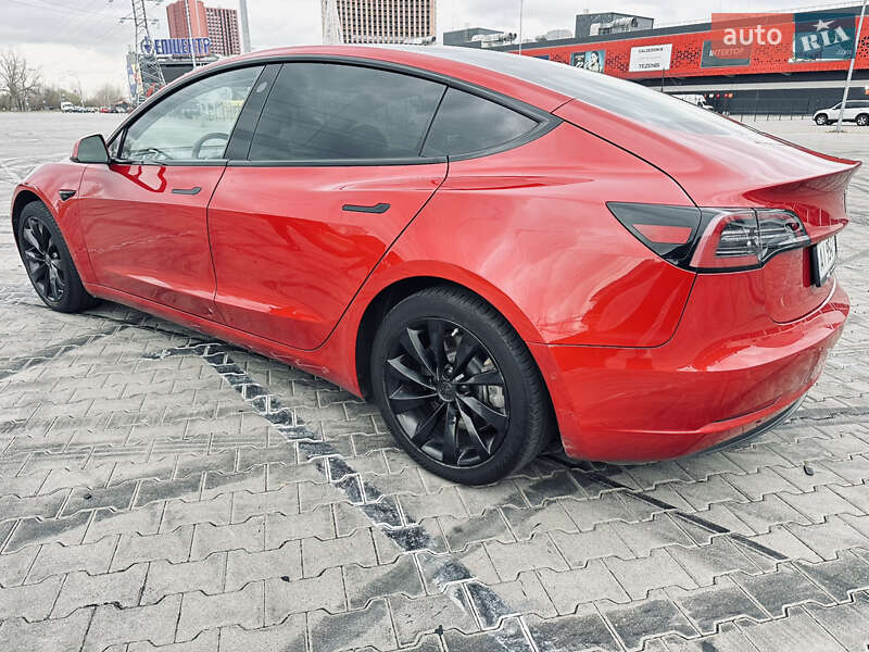 Седан Tesla Model 3 2019 в Києві