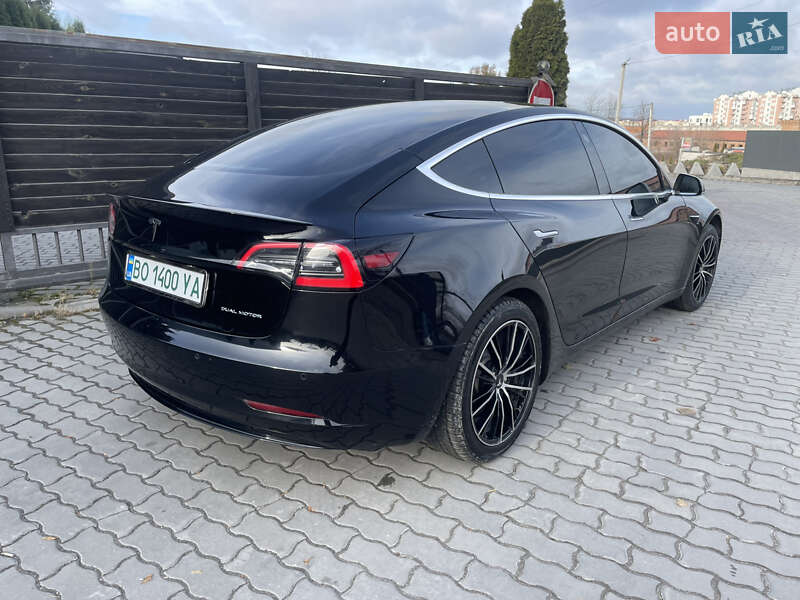 Седан Tesla Model 3 2019 в Тернополе