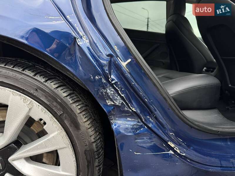 Седан Tesla Model 3 2022 в Луцке