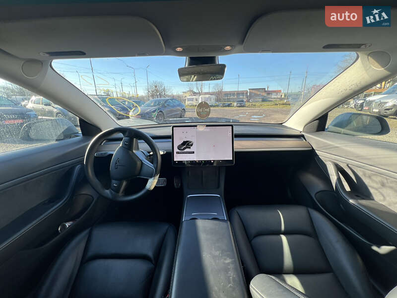 Седан Tesla Model 3 2021 в Луцьку