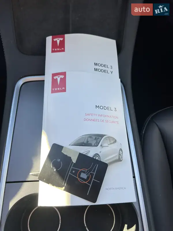 Седан Tesla Model 3 2021 в Луцьку документ