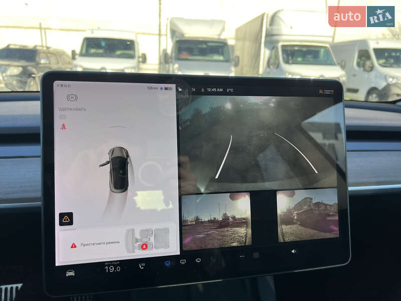 Седан Tesla Model 3 2021 в Луцьку