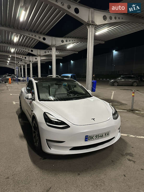 Седан Tesla Model 3 2022 в Ровно фото 3 Седан Tesla Model 3 2022 в Ровно
