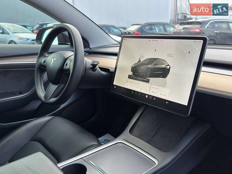 Седан Tesla Model 3 2022 в Львові