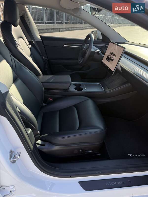 Седан Tesla Model 3 2022 в Киеве фото 21 Седан Tesla Model 3 2022 в Киеве