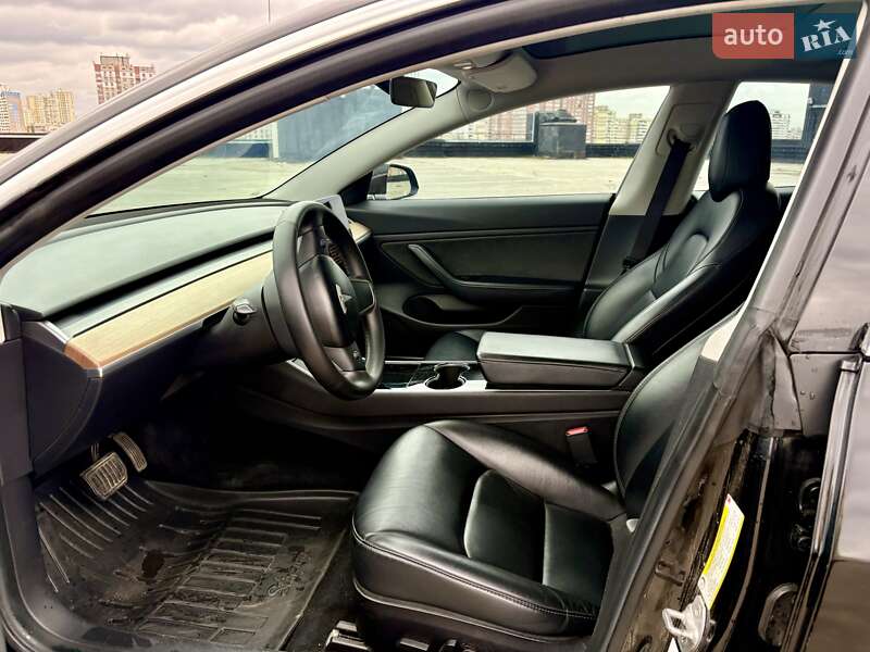 Седан Tesla Model 3 2019 в Києві фото 12 Седан Tesla Model 3 2019 в Києві
