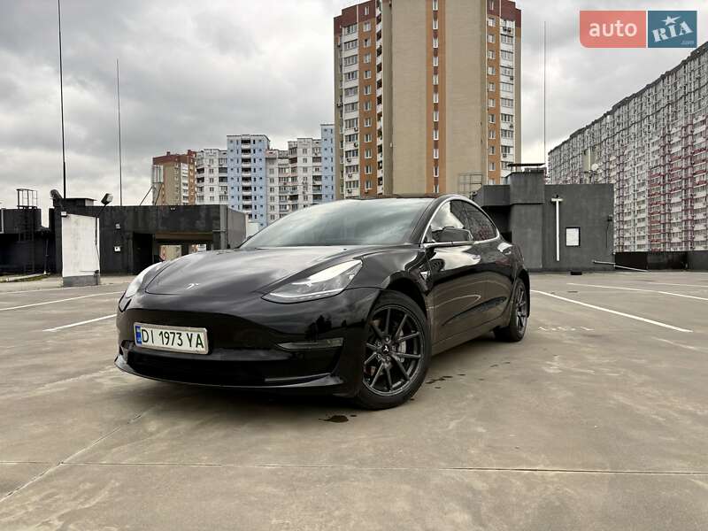 Седан Tesla Model 3 2019 в Києві фото Седан Tesla Model 3 2019 в Києві