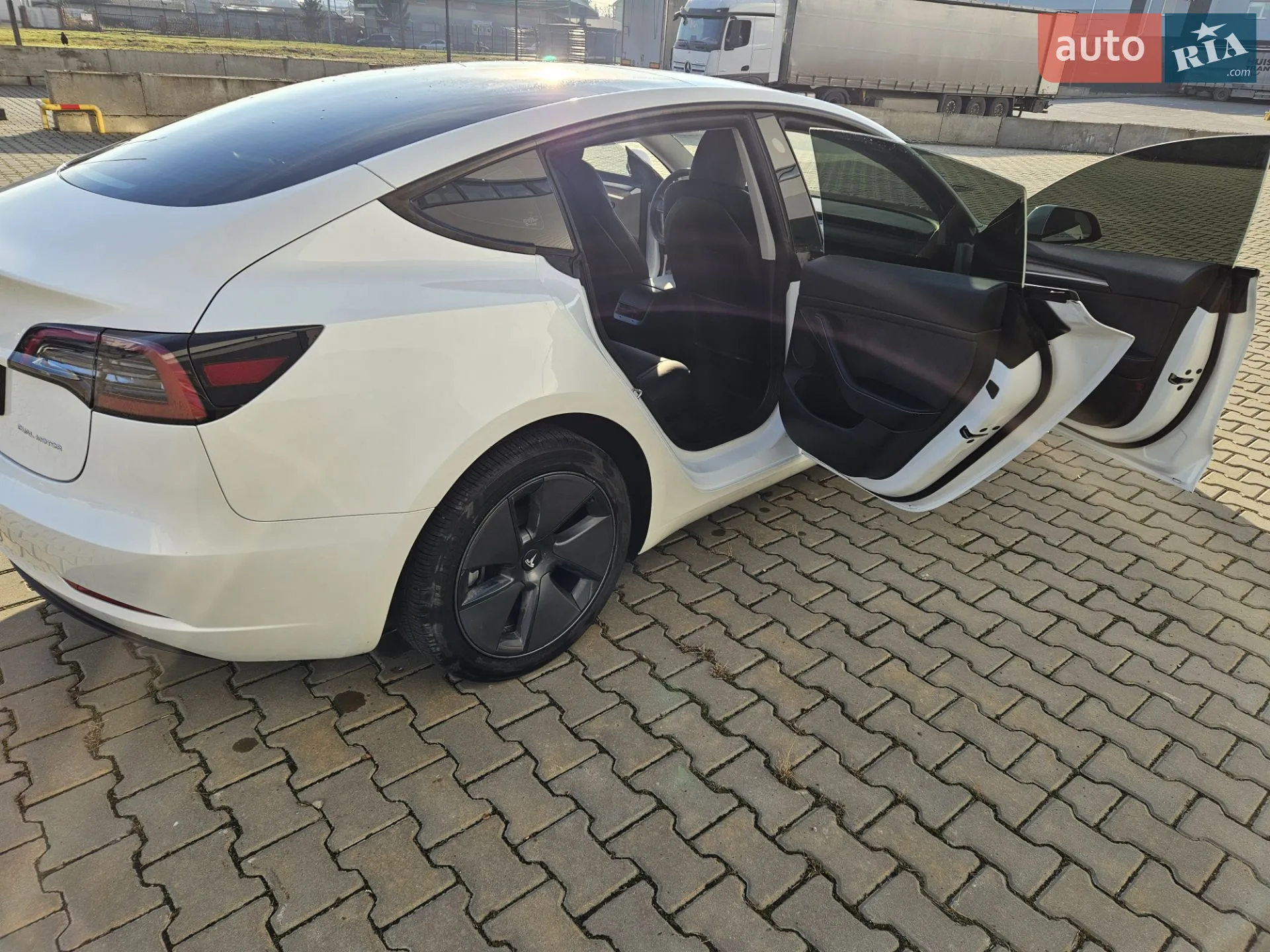 2023 Tesla Model 3 - мініатюра 7