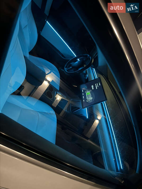 Седан Tesla Model 3 2020 в Ивано-Франковске