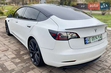 Седан Tesla Model 3 2020 в Кривом Роге