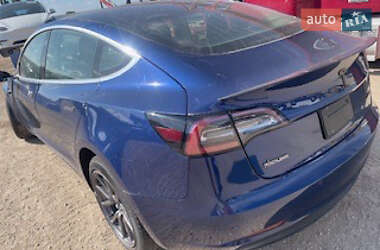 Седан Tesla Model 3 2019 в Одессе