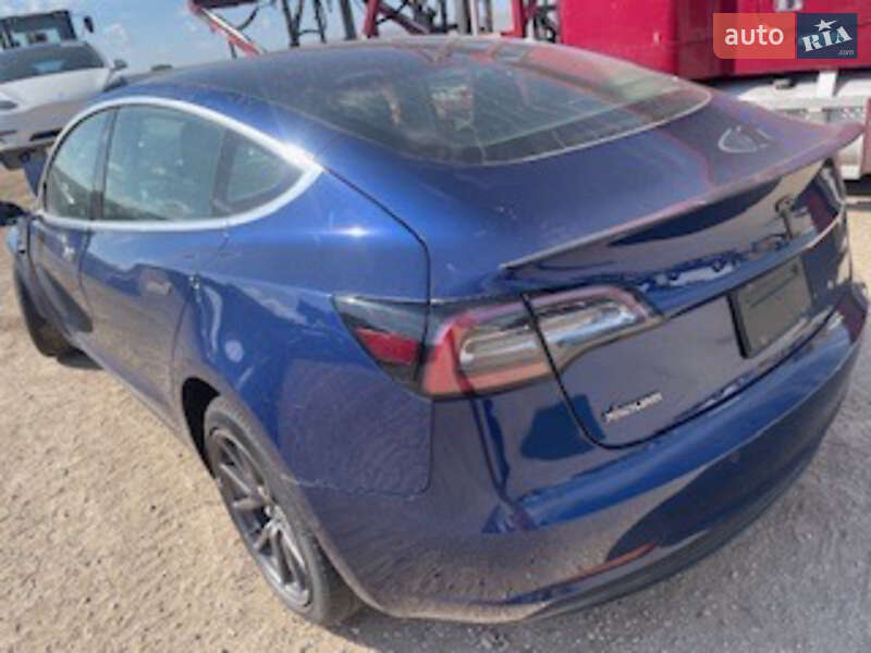 Tesla Model 3 2019