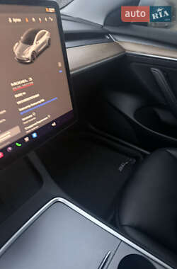 Седан Tesla Model 3 2022 в Харькове