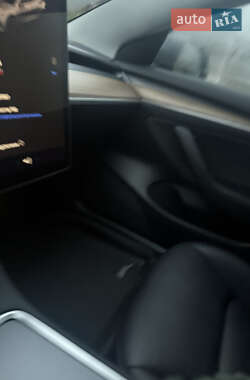 Седан Tesla Model 3 2022 в Харькове