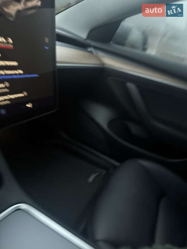 Седан Tesla Model 3 2022 в Харкові