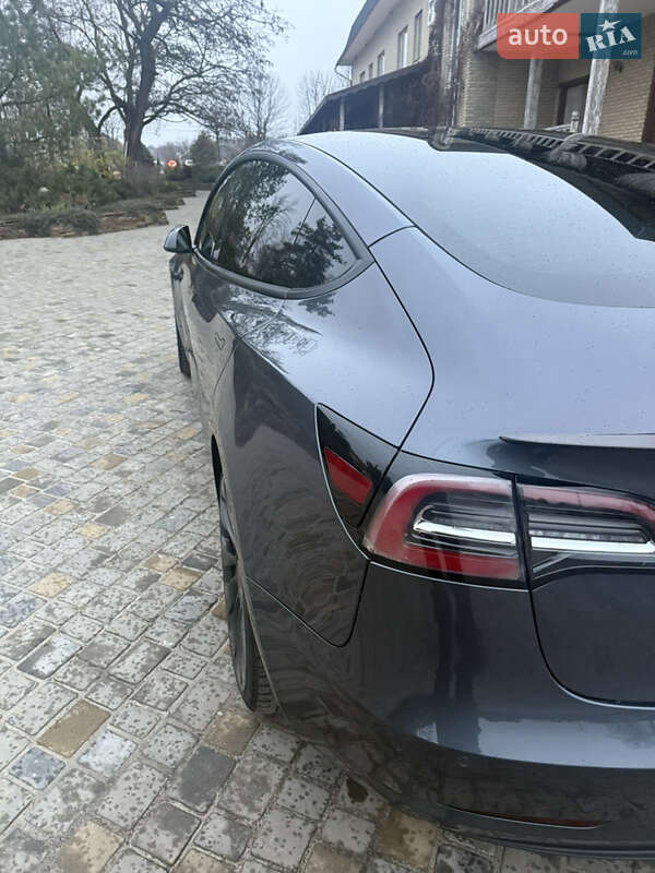 Седан Tesla Model 3 2022 в Харкові